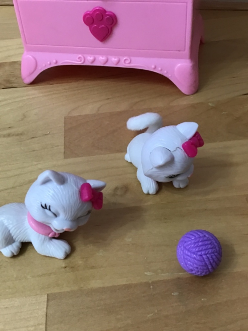 Barbie Doll and Kittens - Picture 6 of 15